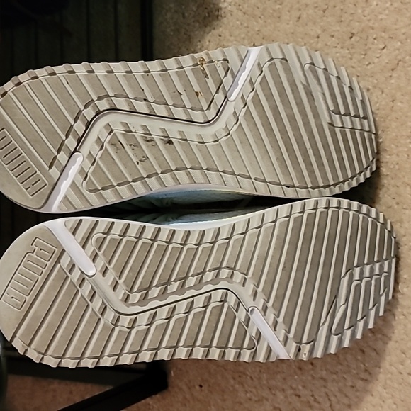 PUMAS - Picture 3 of 16